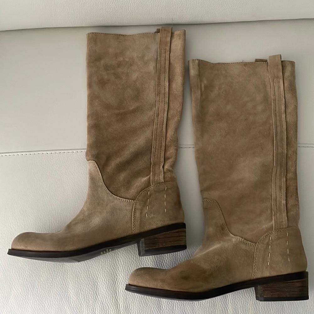 Vis-a-Vis Tall Suede Tan Boots